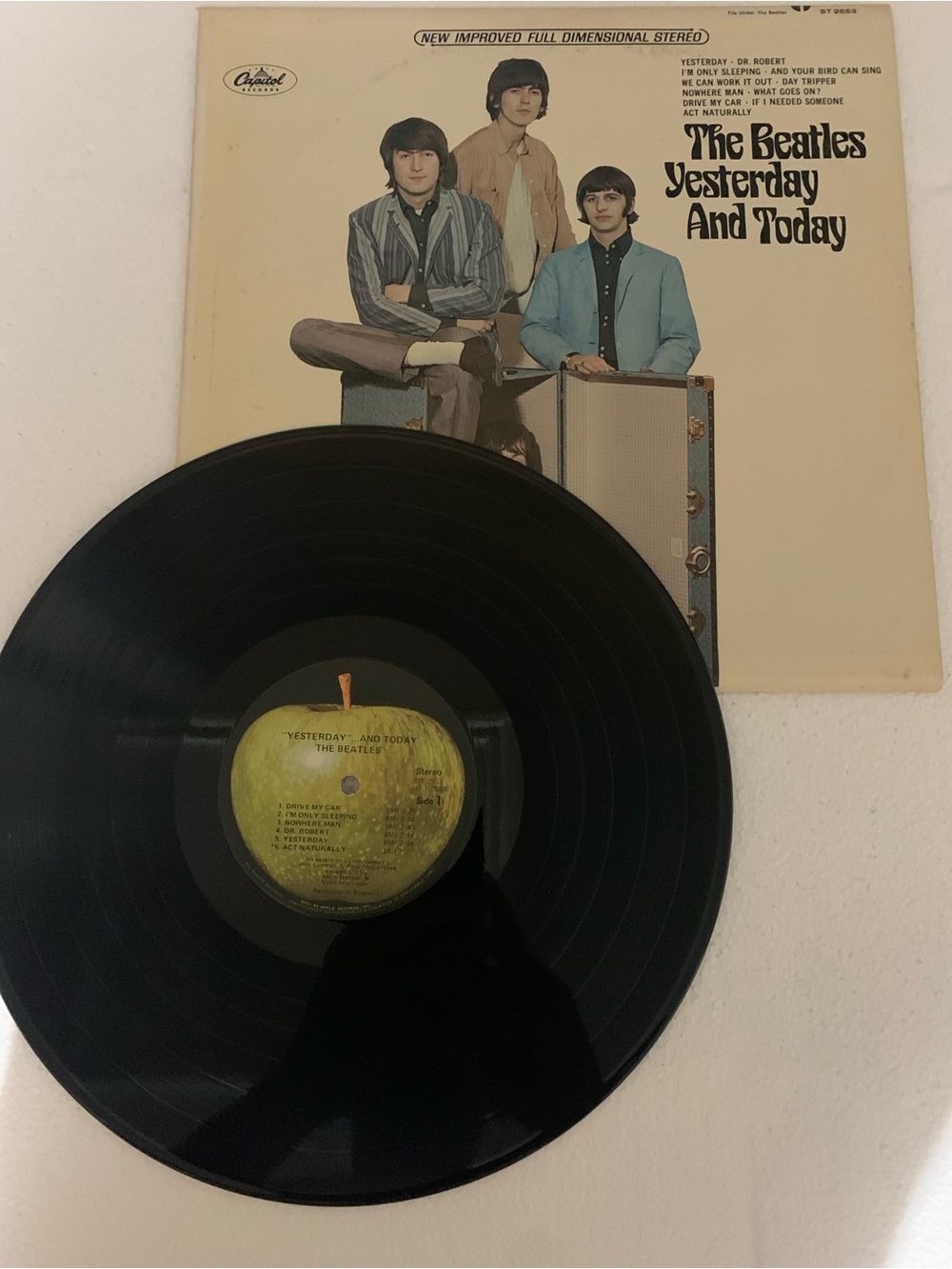 The Beatles - Yesterday And Today Vinyl LP (Apple Records)